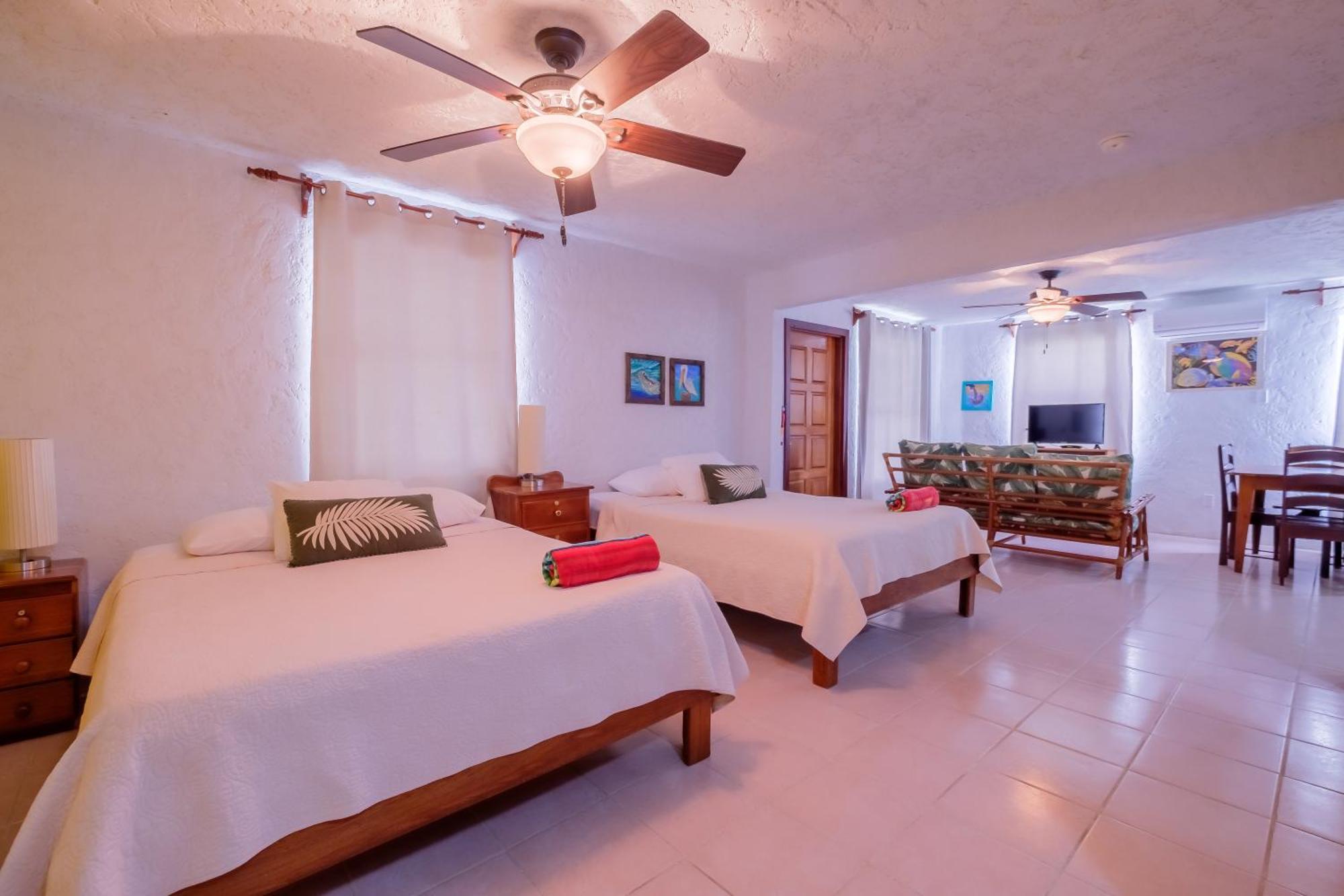 Seven Seas Resort Adults Only San Pedro  Bagian luar foto